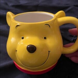 DISNEY WINNIE THE POOH HEAD SHAPED 3D FACED CERAMIC COFFEE MUG